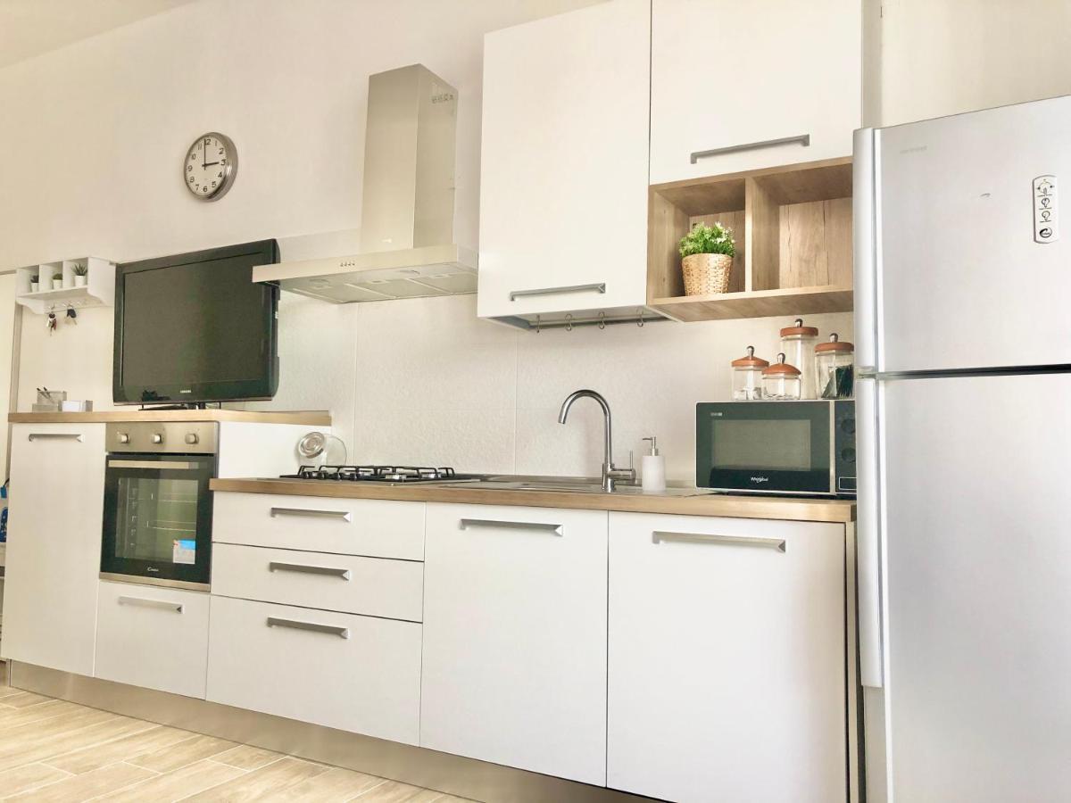Bellini Lorenz Apartment Cagliari Ngoại thất bức ảnh