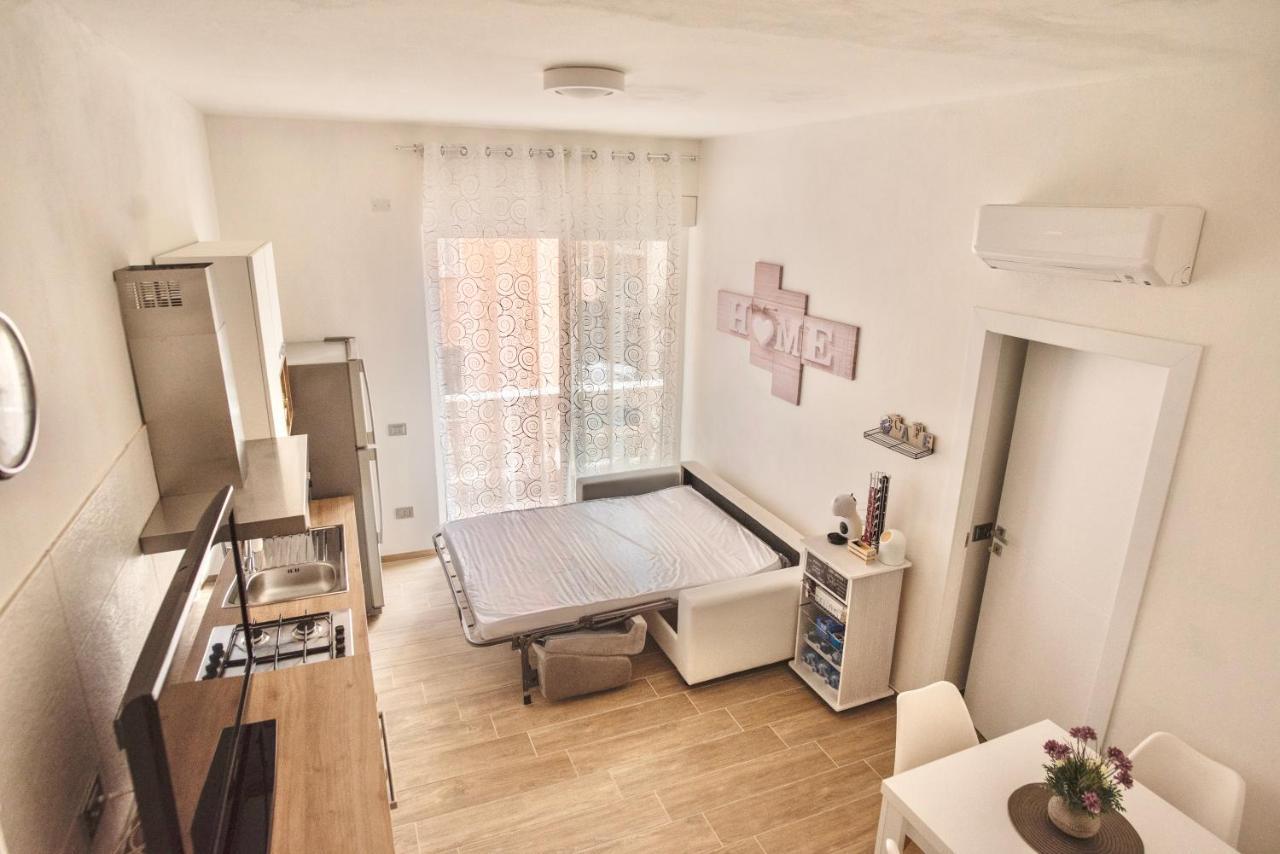 Bellini Lorenz Apartment Cagliari Ngoại thất bức ảnh