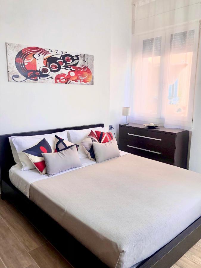 Bellini Lorenz Apartment Cagliari Ngoại thất bức ảnh