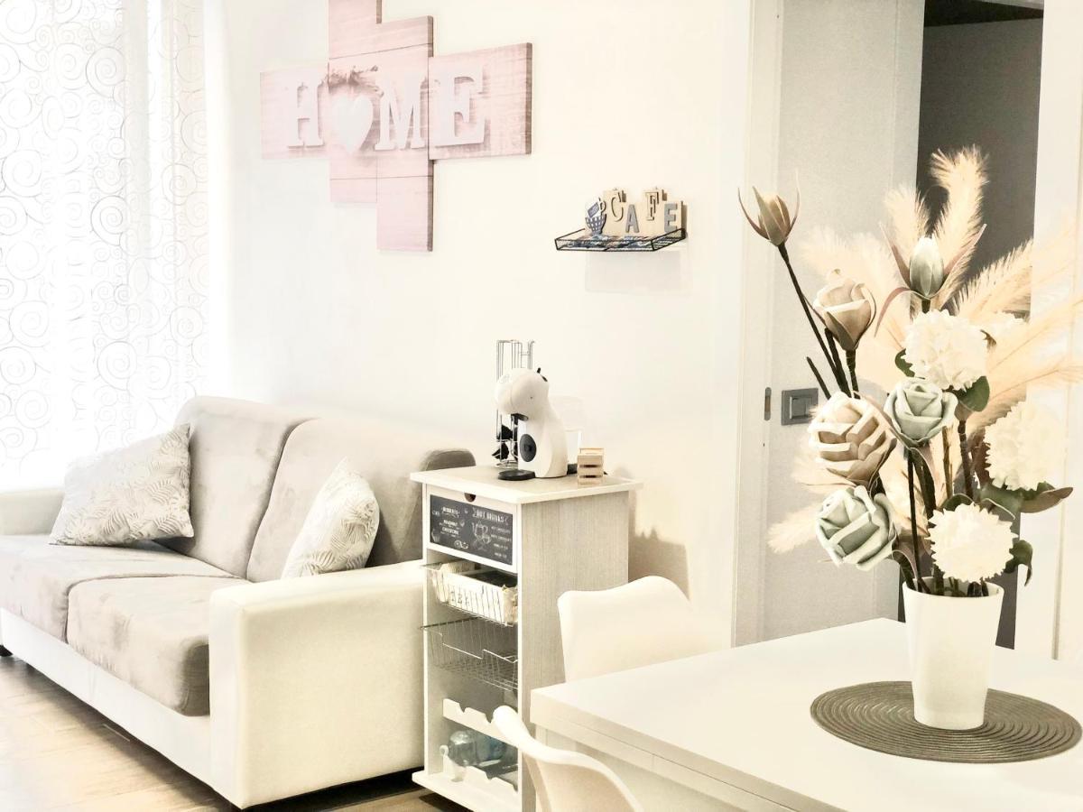 Bellini Lorenz Apartment Cagliari Ngoại thất bức ảnh